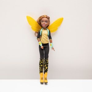 DC SUPER HERO GIRLS Bumblebee Doll Action Figure